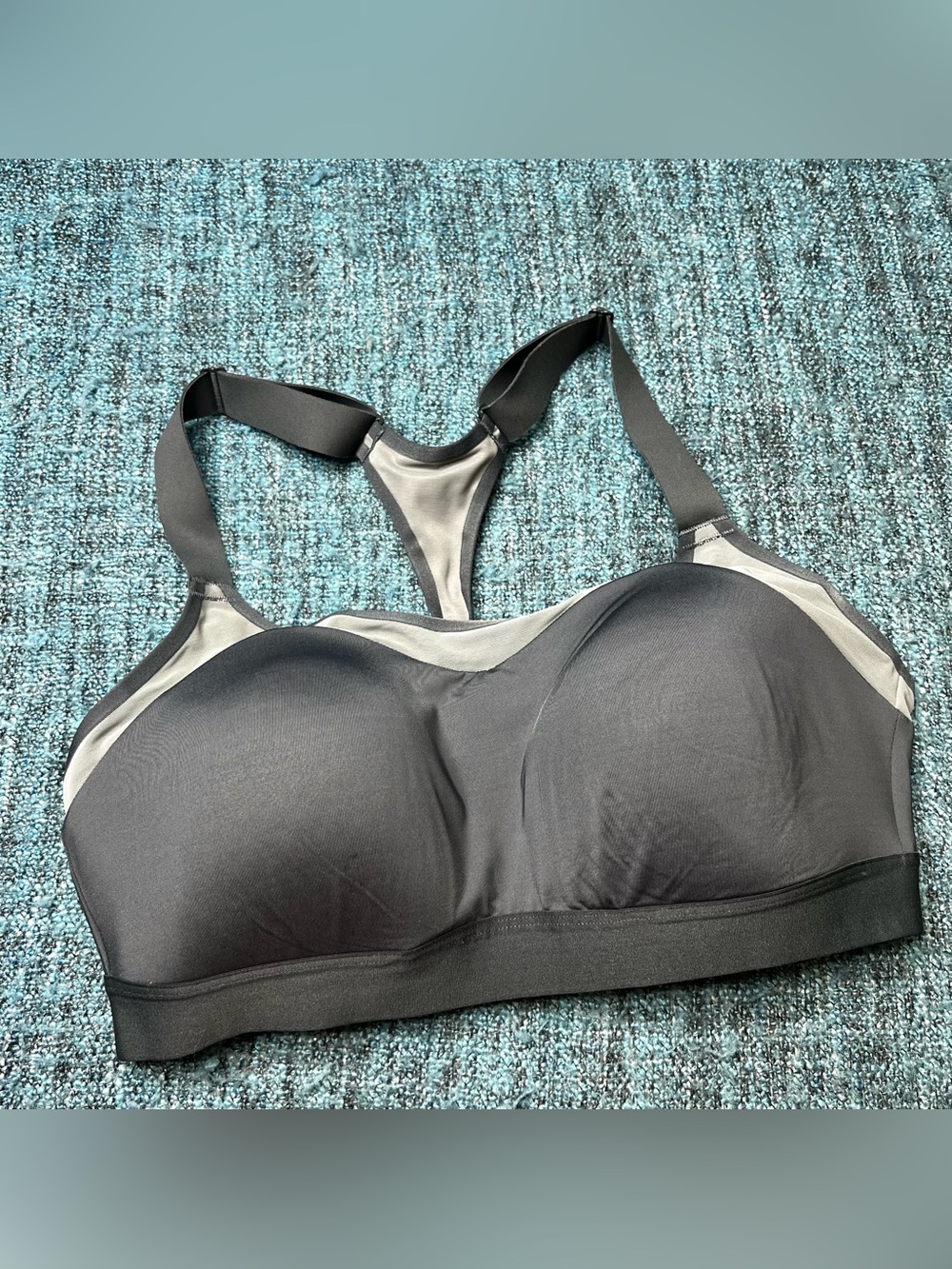 Brooks Running Dare Racerback Sports Bra in Dark Grey Women's Size 38D Athletic